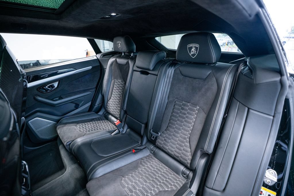 Used 2021 Lamborghini Urus AWD/4WD image 55