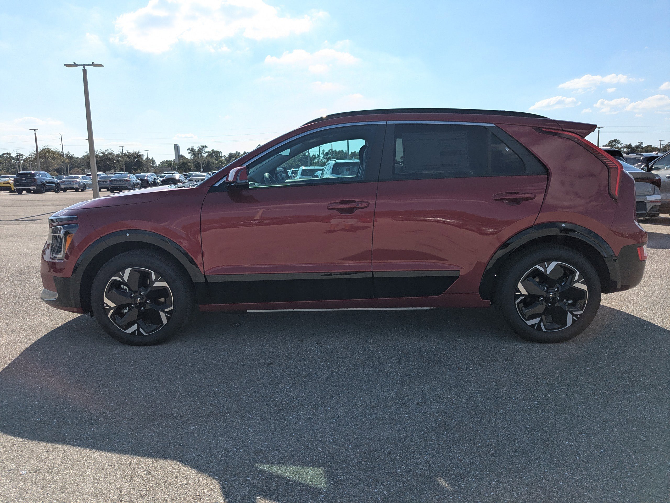 New 2025 Kia Niro Wind w/ Wind Preserve Package image 8