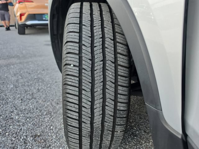 Certified 2020 Buick Encore Preferred w/ Safety Package FWD image 30