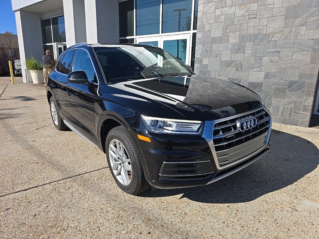 Used 2020 Audi Q5 2.0T Premium w/ Convenience Package image 3