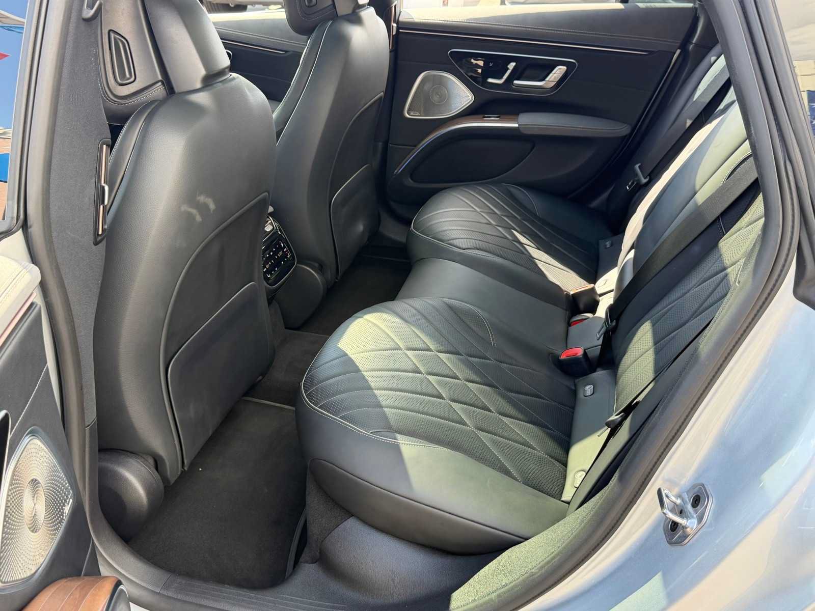 Used 2023 Mercedes-Benz EQS 580 4MATIC Sedan image 25
