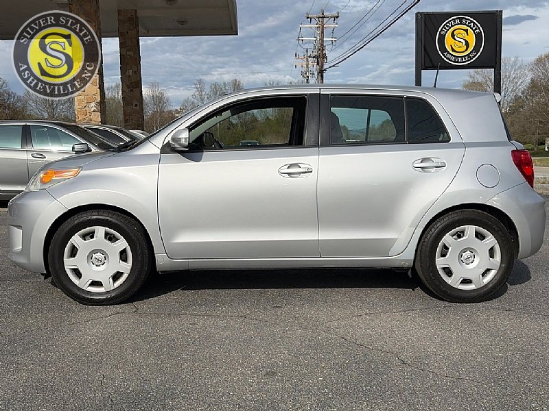 Used 2008 Scion xD image 3