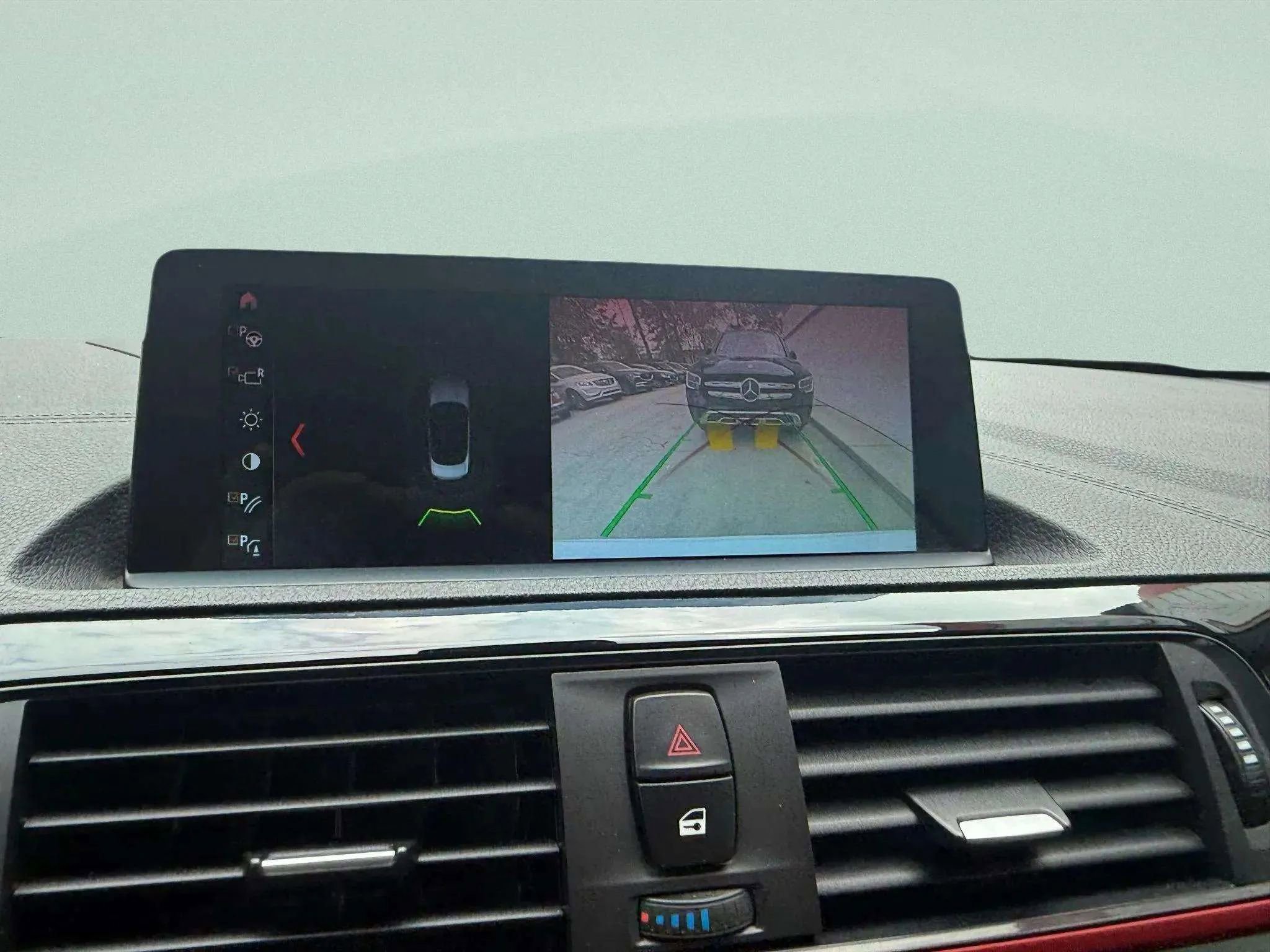 Used 2020 BMW 230i xDrive Convertible w/ Premium Package image 15