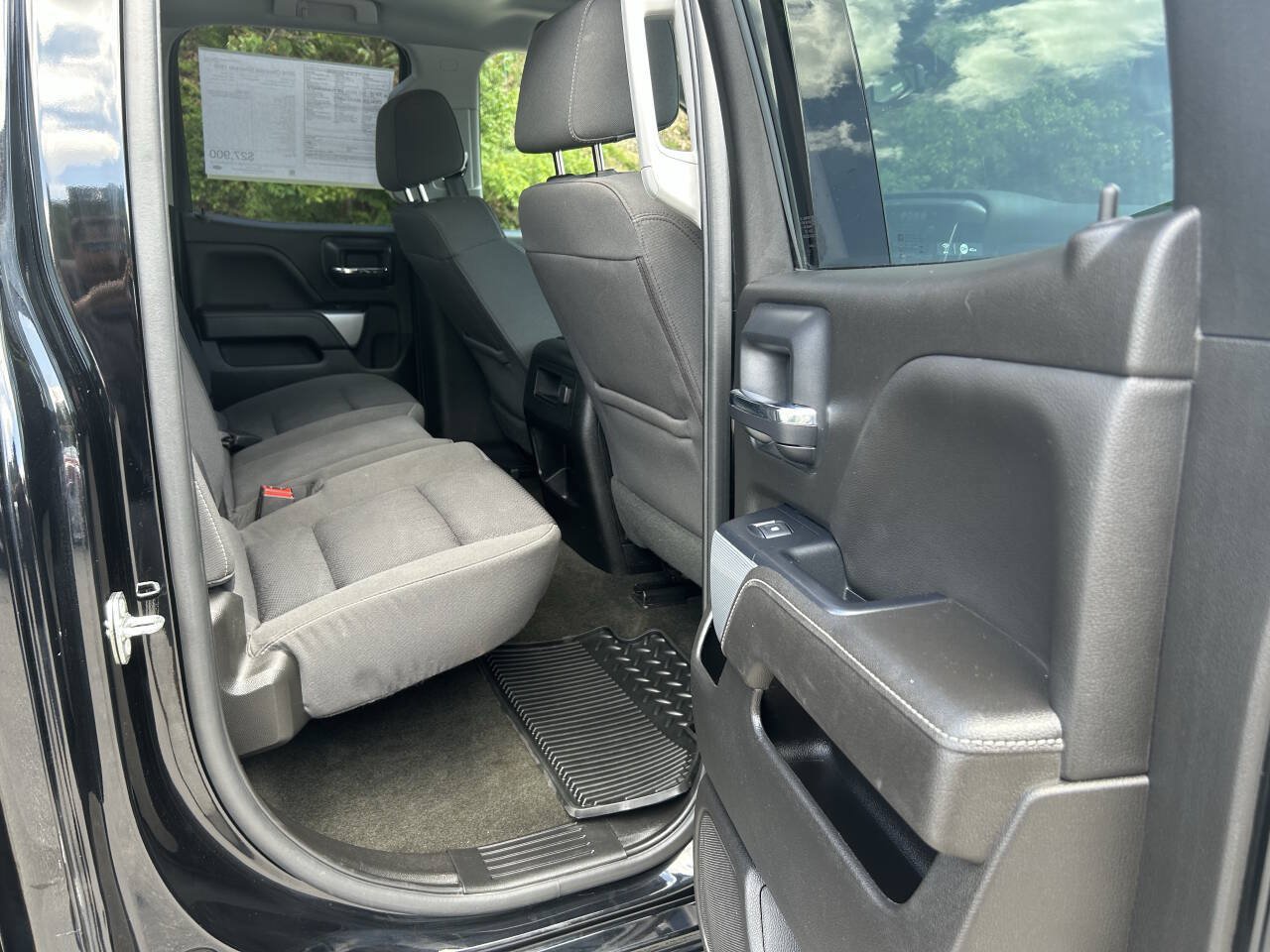 Used 2018 Chevrolet Silverado 1500 LT w/ Midnight Edition AWD/4WD image 18