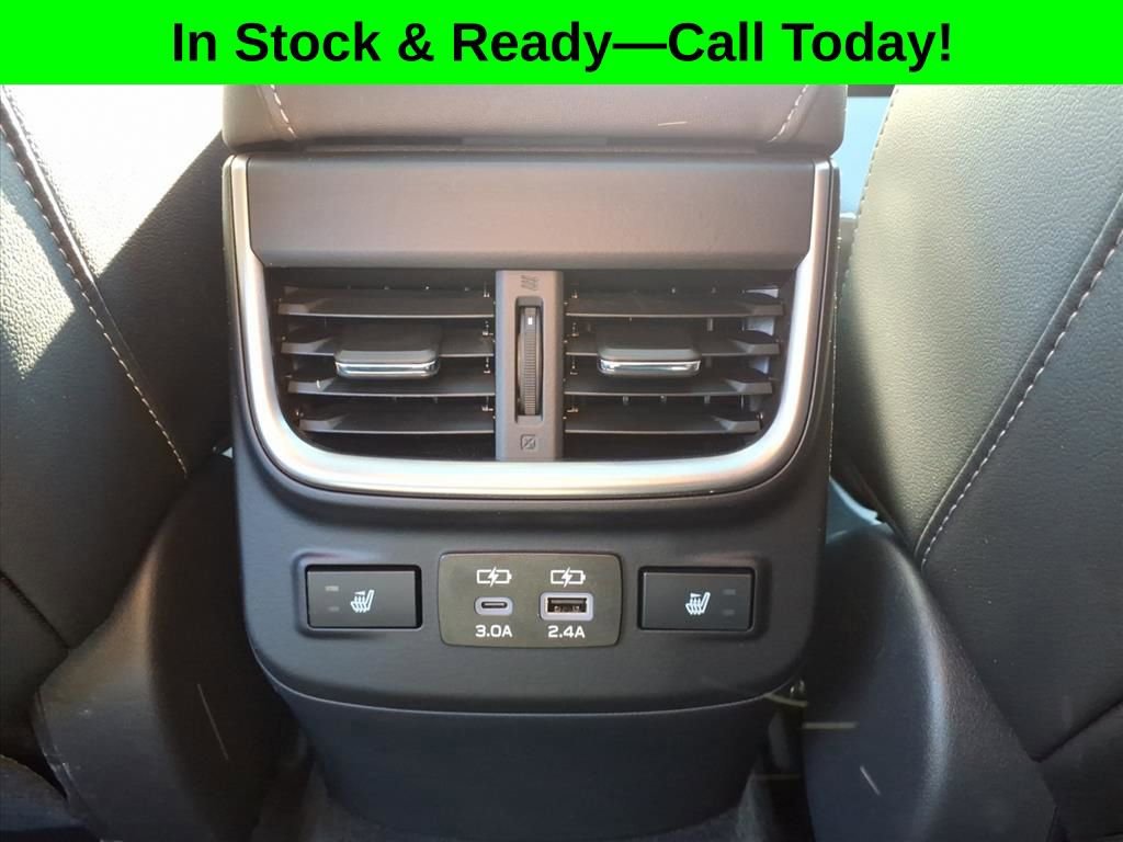 Certified 2025 Subaru Outback Limited image 30