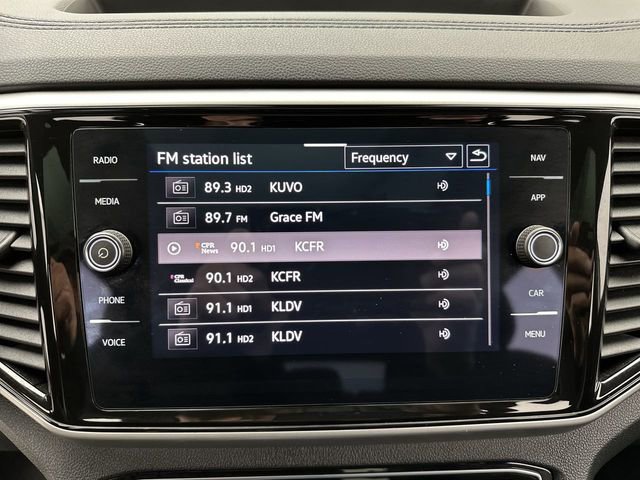 Used 2023 Volkswagen Atlas Cross Sport SEL Premium R-Line image 17