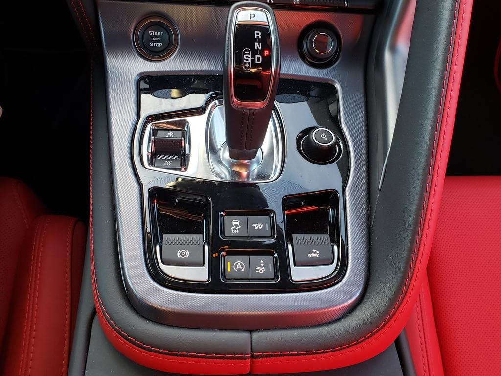 Used 2023 Jaguar F-TYPE R image 24