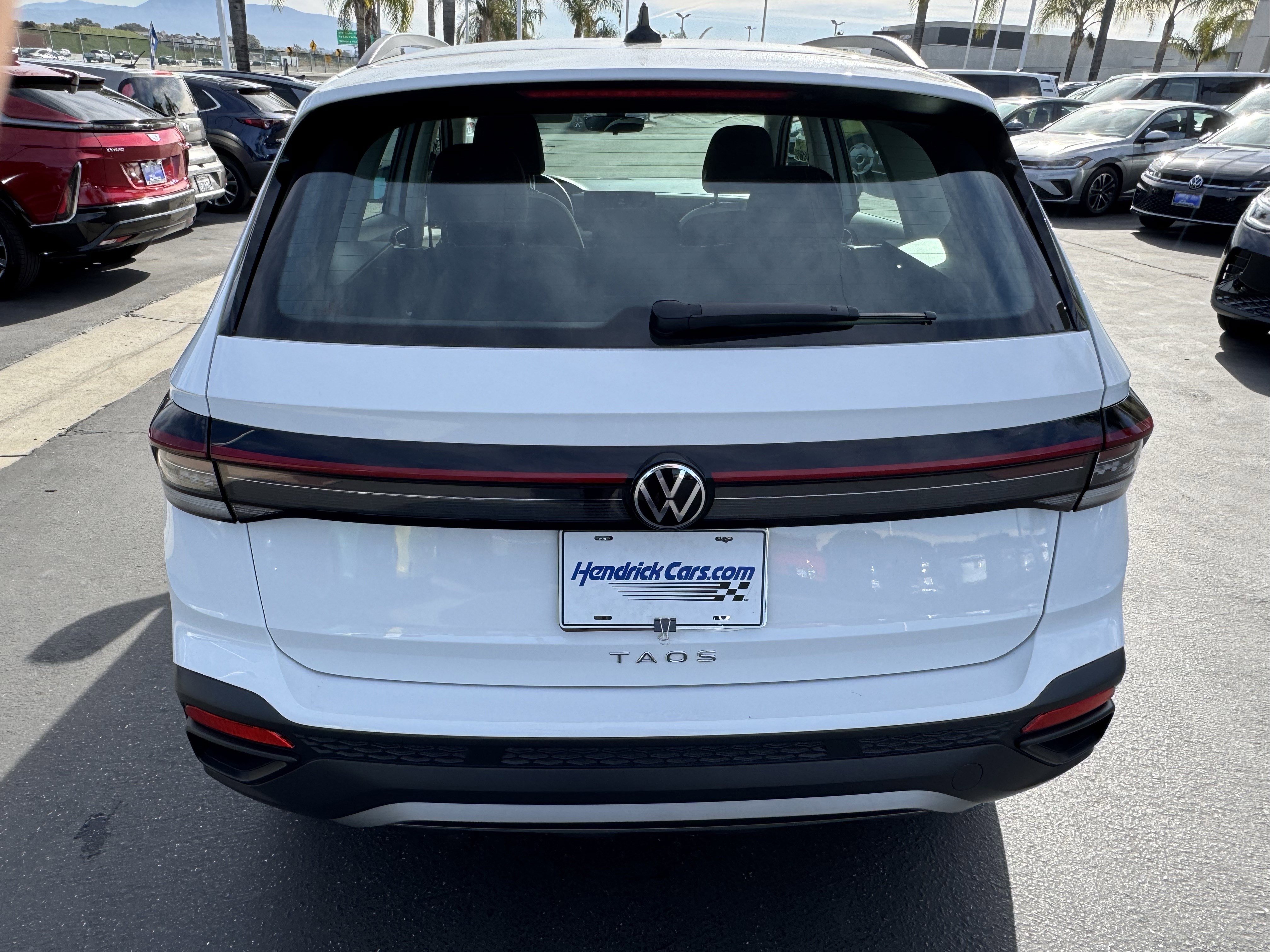 Used 2025 Volkswagen Taos S image 9