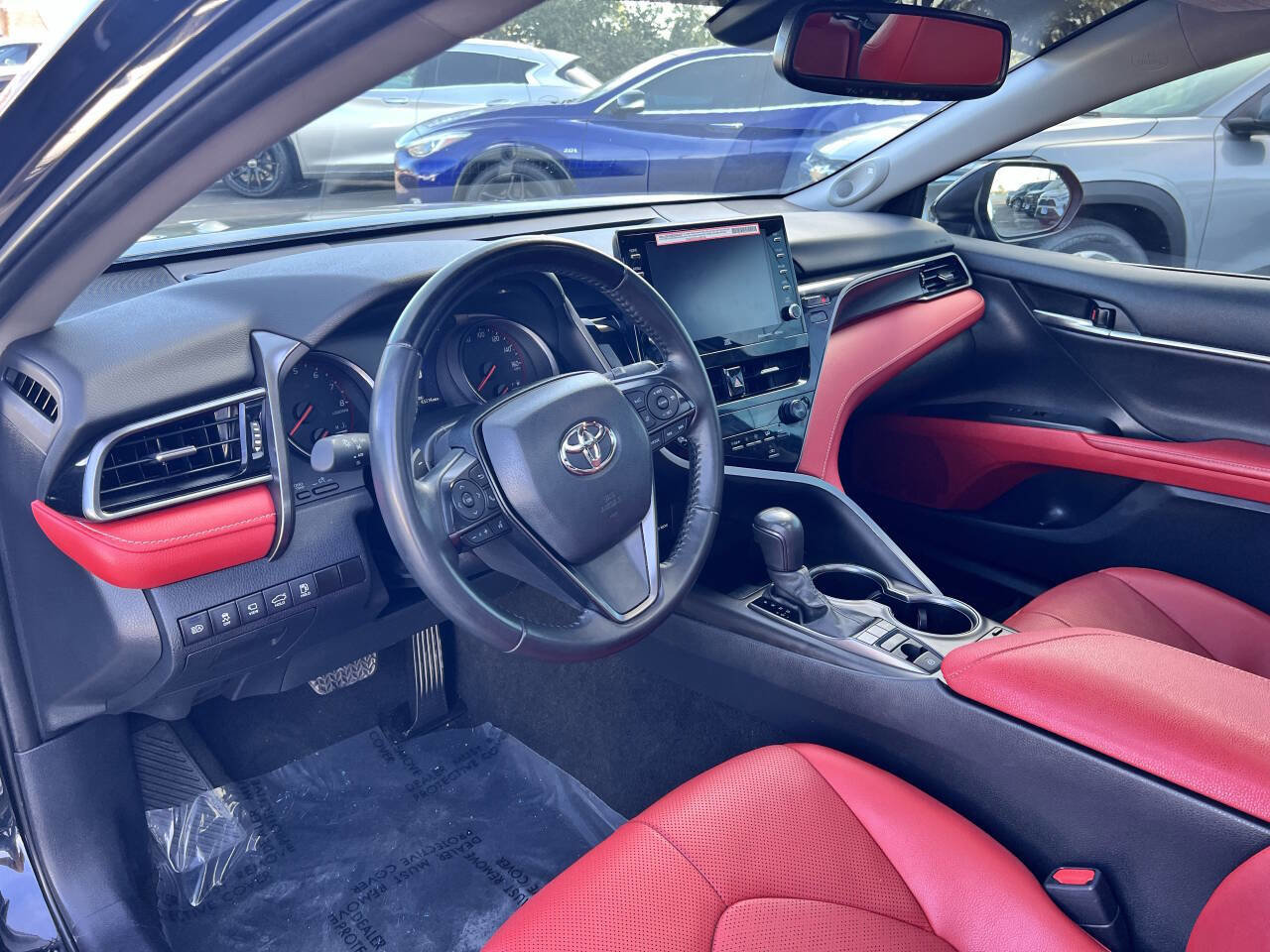 Used 2024 Toyota Camry XSE w/ Navigation Package image 18