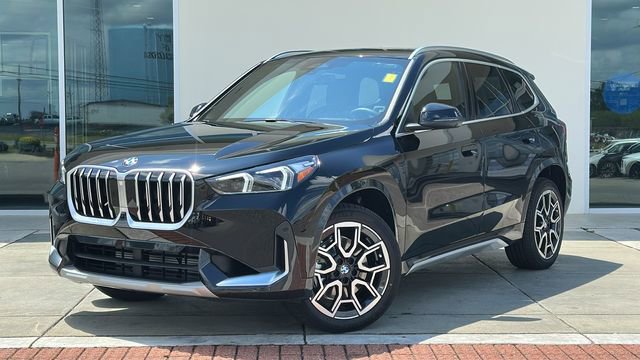 New 2025 BMW X1 xDrive28i w/ Premium Package