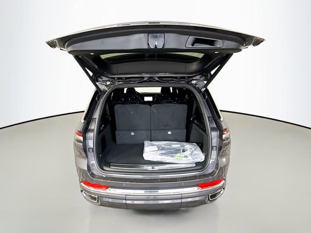 New 2025 Jeep Grand Cherokee L Overland w/ Luxury Tech Group IV image 26