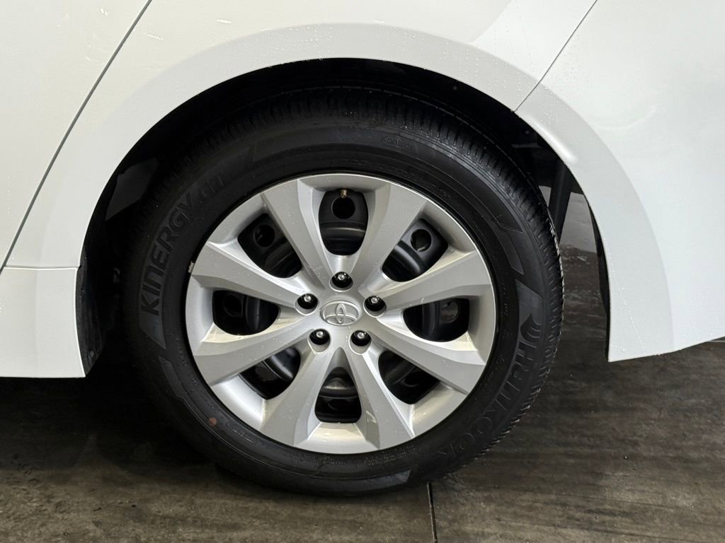 Certified 2025 Toyota Corolla LE image 14