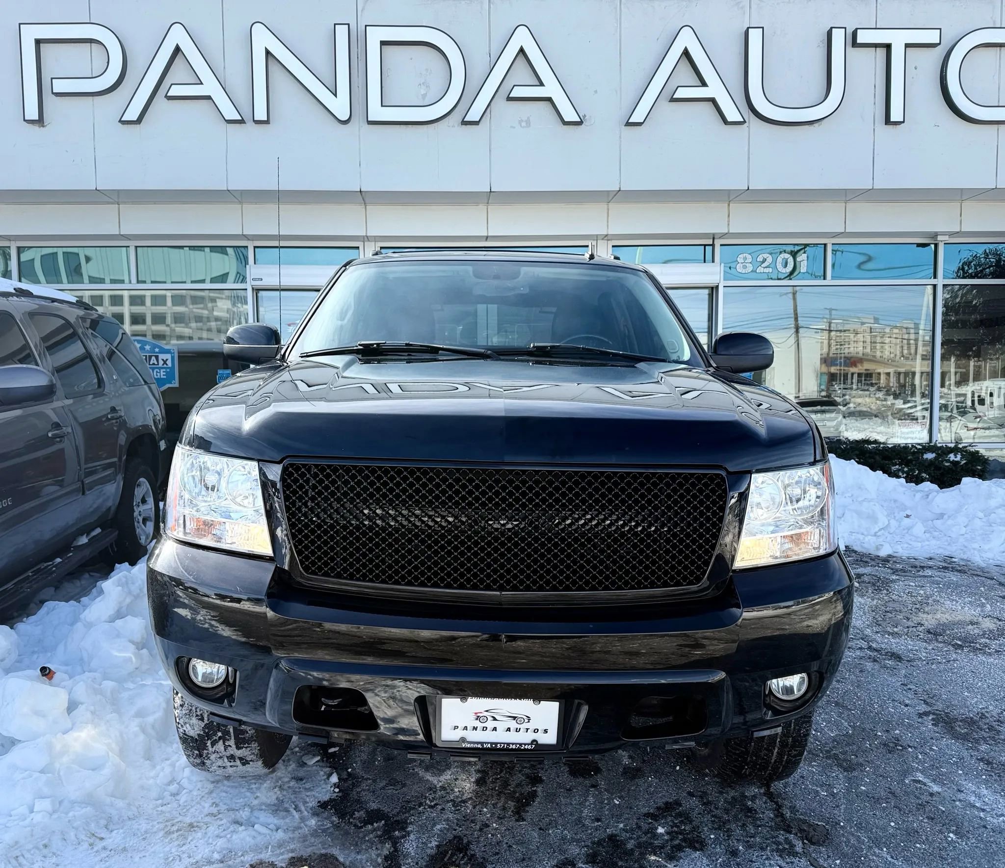 Used 2007 Chevrolet Avalanche LT w/ LT Preferred Equipment Group image 2