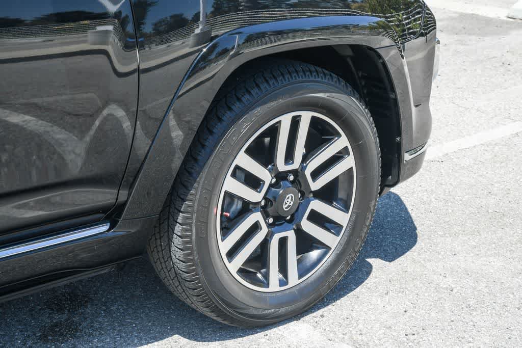 Used 2022 Toyota 4Runner Limited RWD image 11