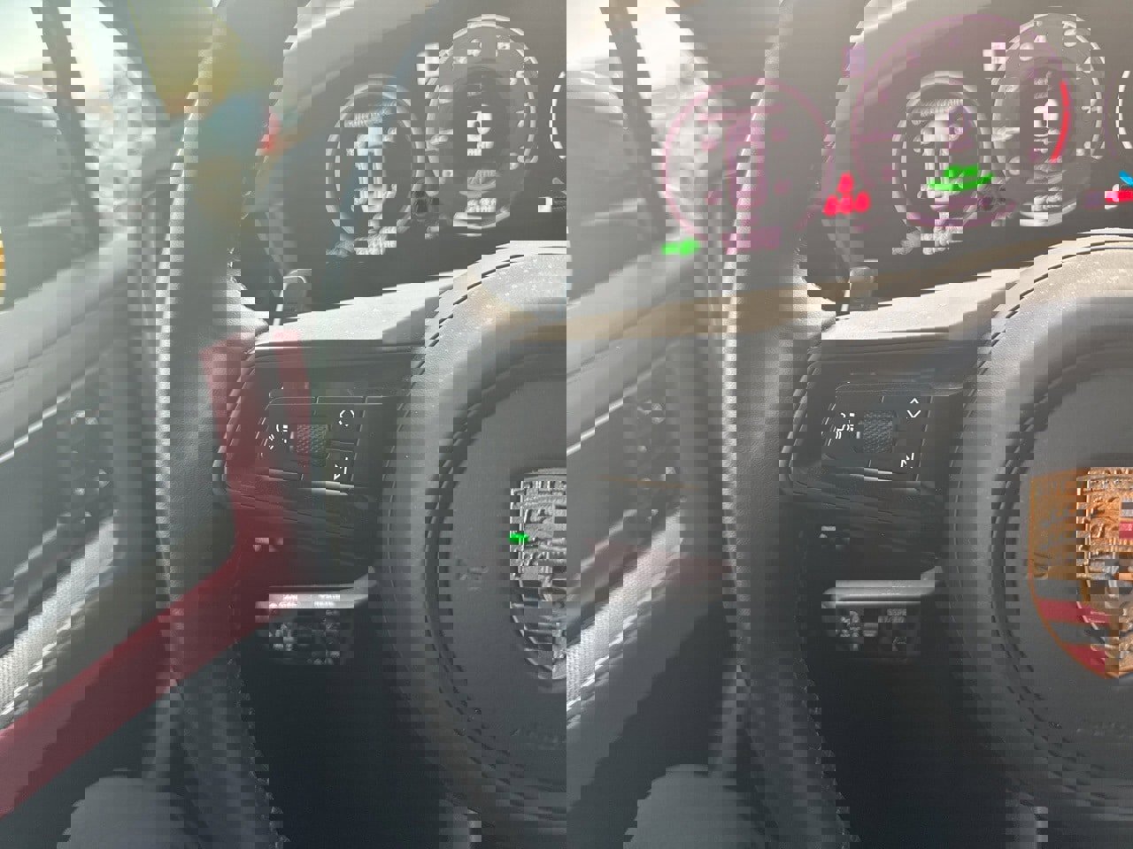 Used 2024 Porsche Cayenne Coupe image 23