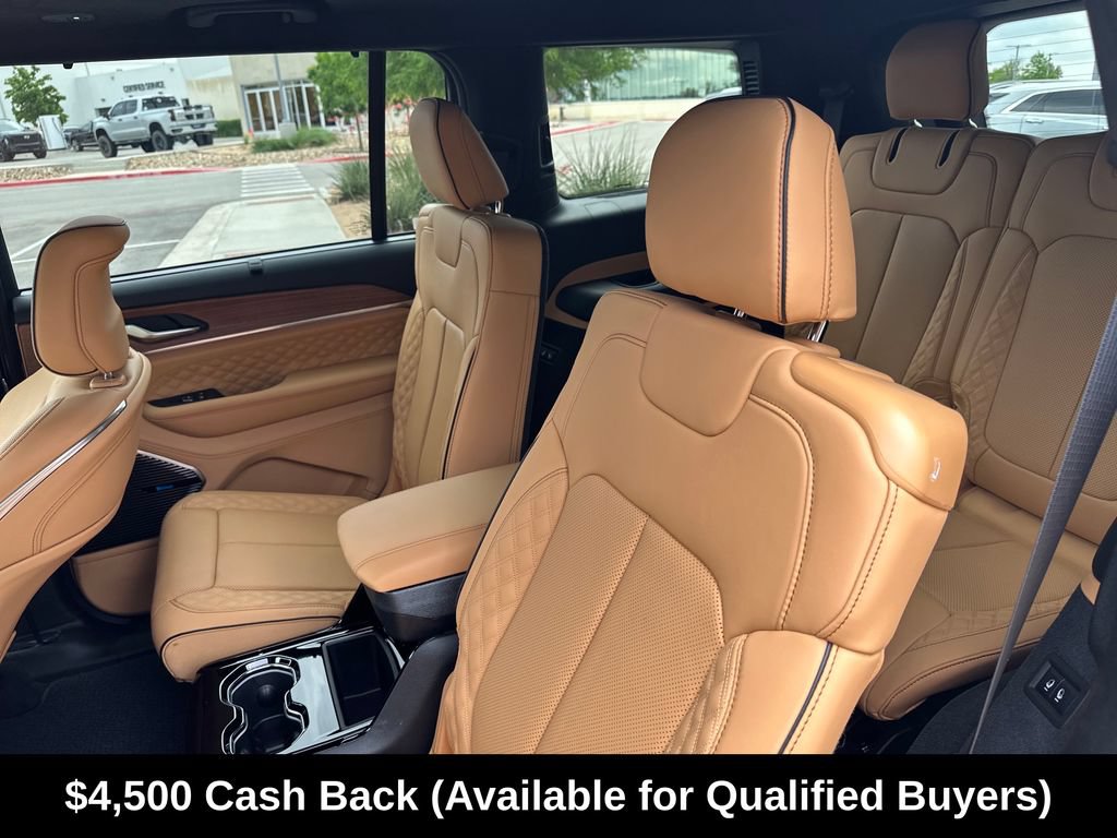 New 2026 Jeep Grand Cherokee L Summit w/ Advanced Protech Group IV AWD/4WD image 32