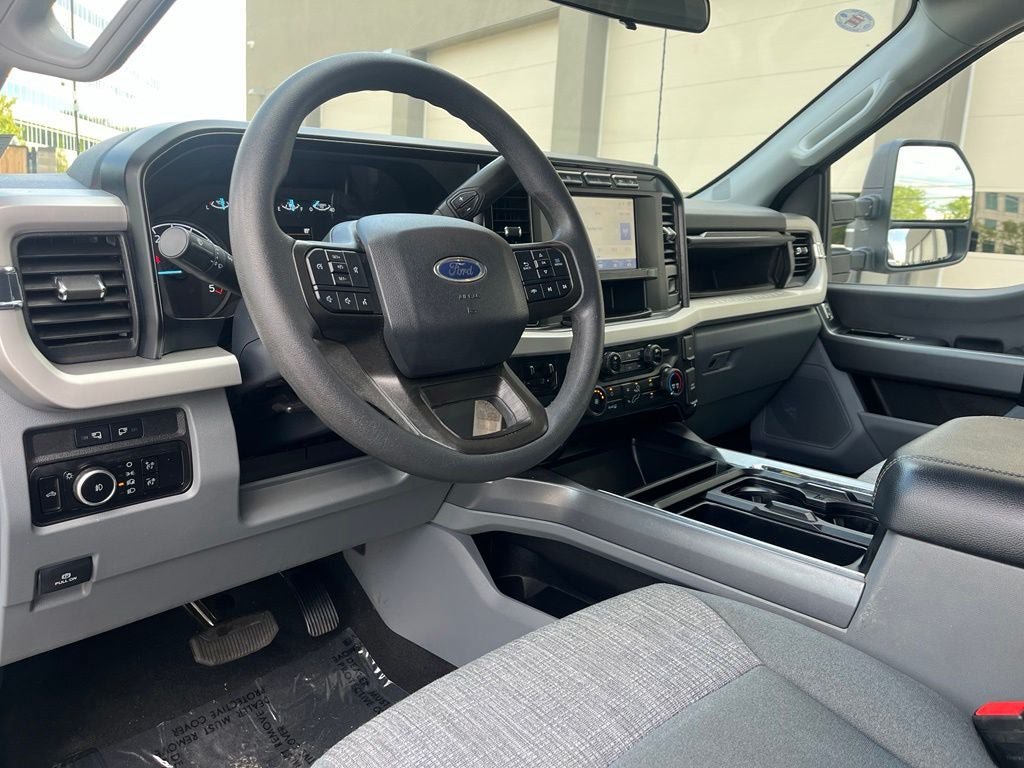 Used 2024 Ford F350 XLT w/ FX4 Off-Road Package AWD/4WD image 19