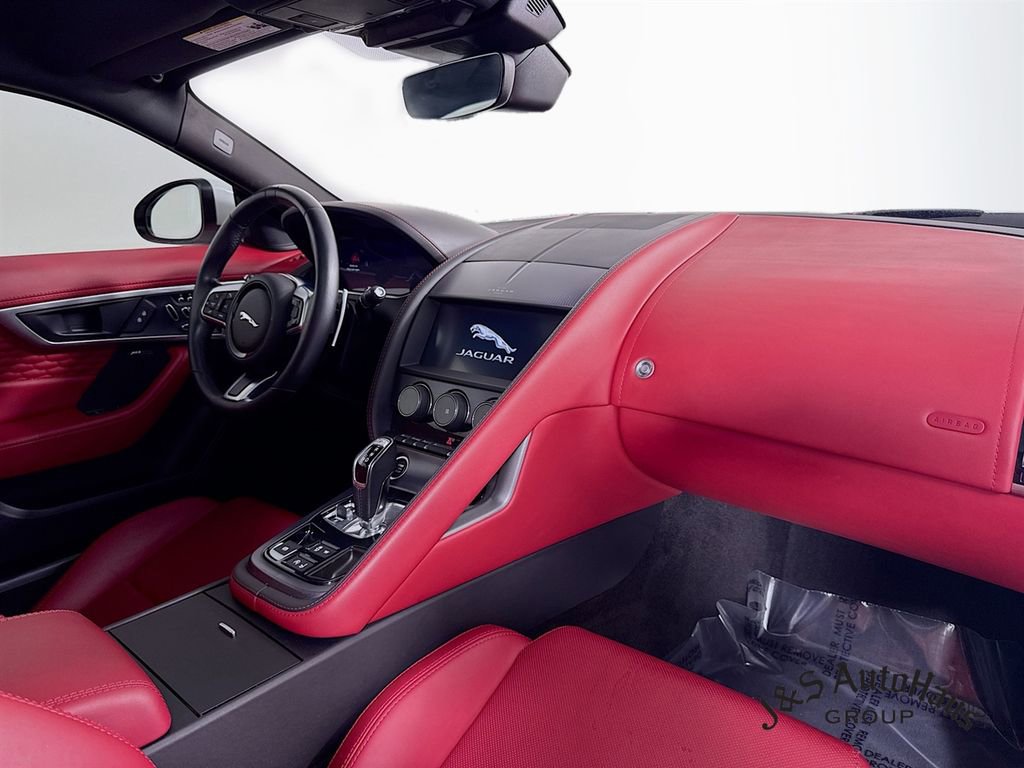 Used 2022 Jaguar F-TYPE R-Dynamic image 37