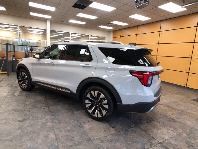 New 2027 Ford Explorer Platinum w/ LUX Leather Package AWD/4WD image 5