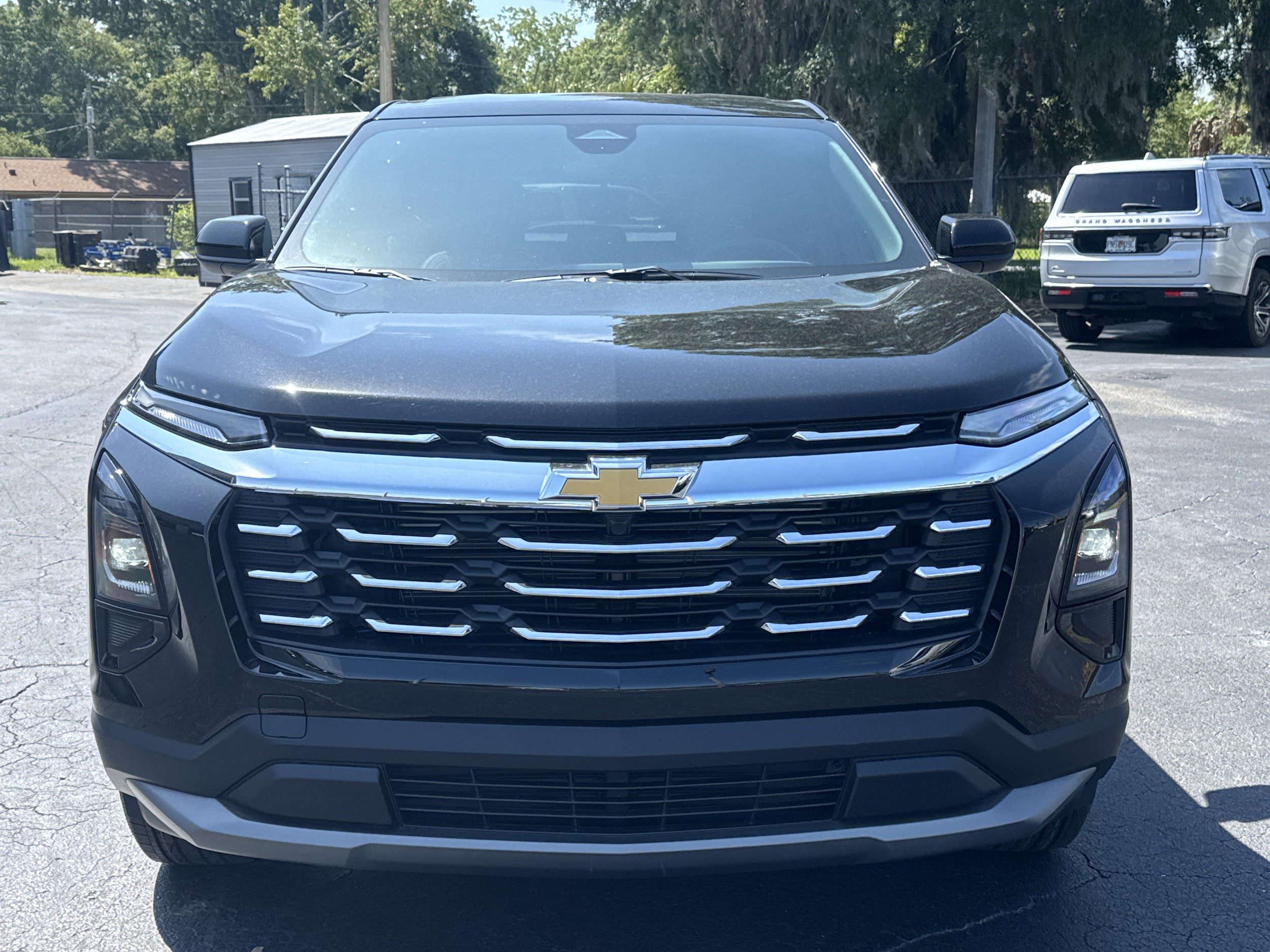 New 2026 Chevrolet Equinox LT w/ Convenience Package II FWD image 3
