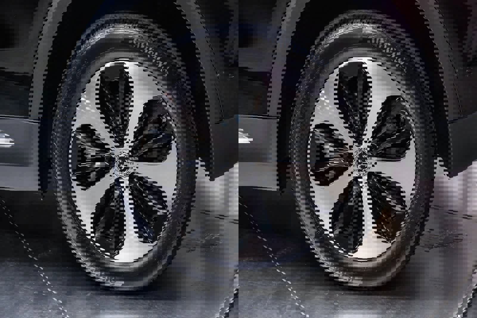 Certified 2025 Mercedes-Benz GLA 250 image 9