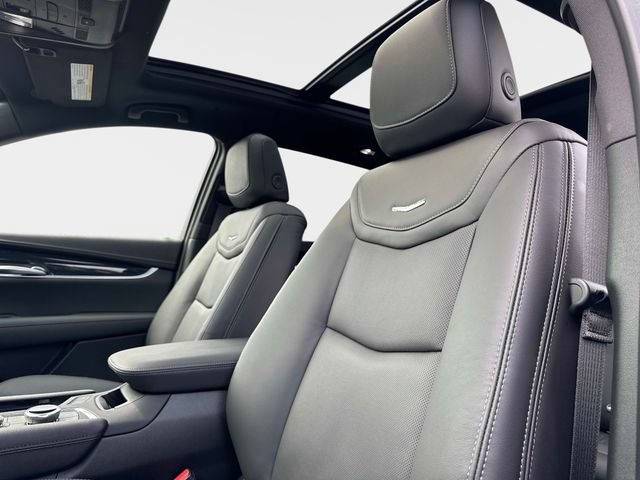 New 2026 Cadillac XT5 Premium Luxury w/ Driver Assist Package AWD/4WD image 18