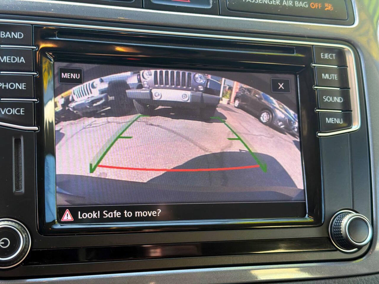 Used 2017 Volkswagen Tiguan S AWD/4WD image 17
