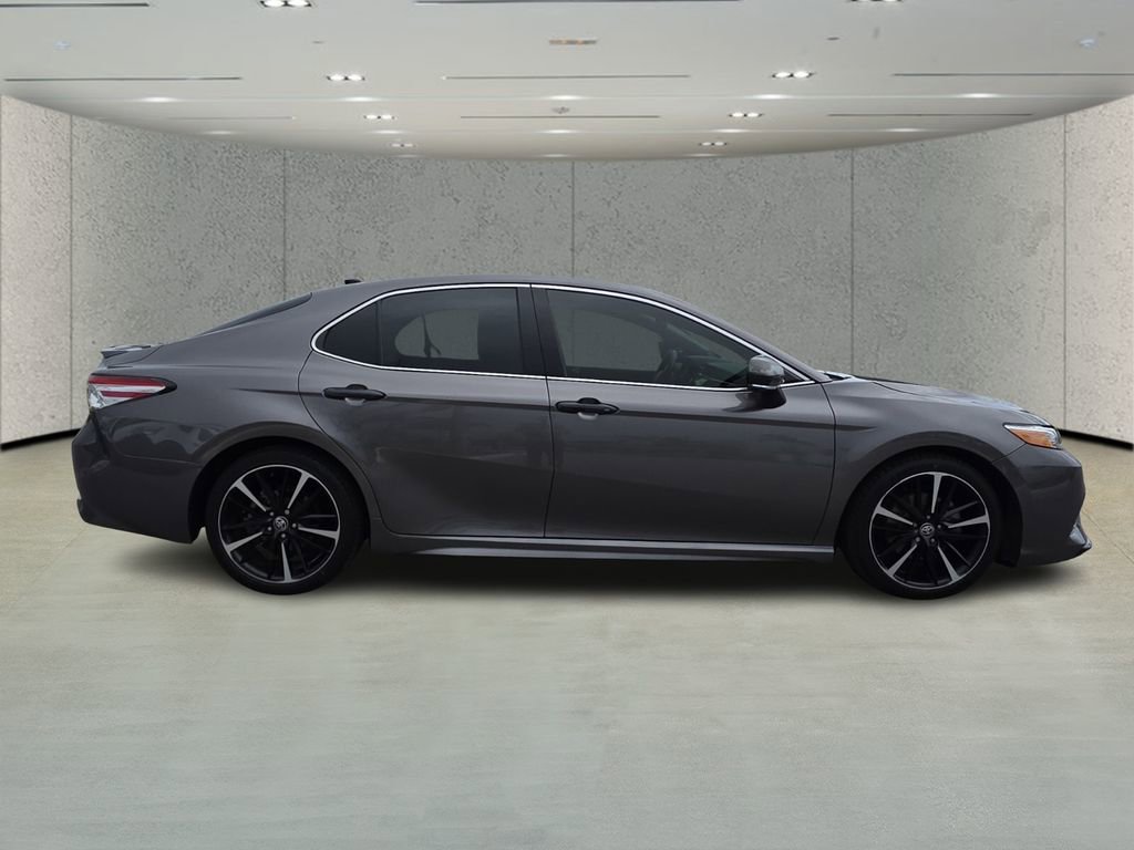 Used 2020 Toyota Camry XSE FWD image 2