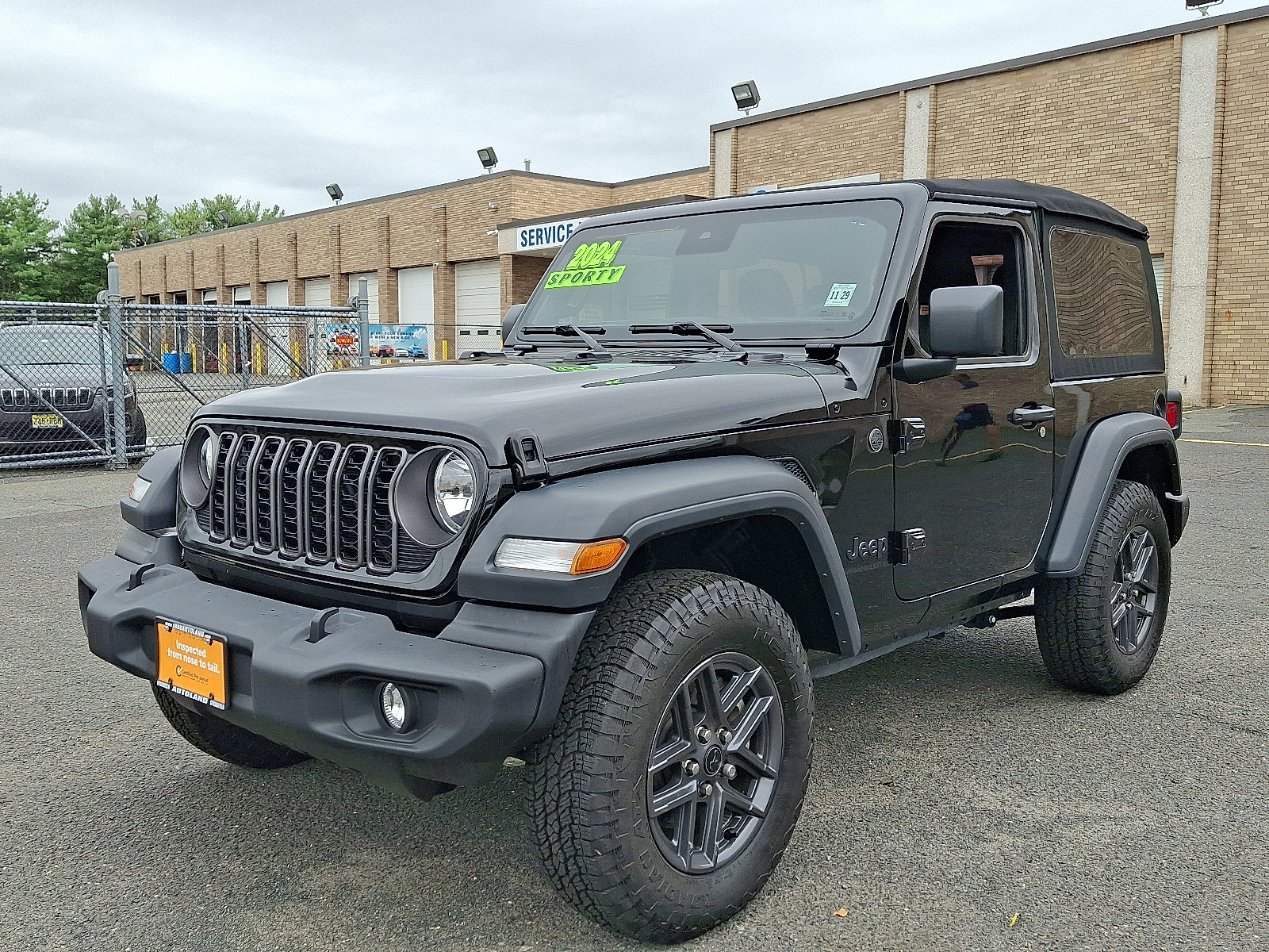 Used 2024 Jeep Wrangler Sport S image 3