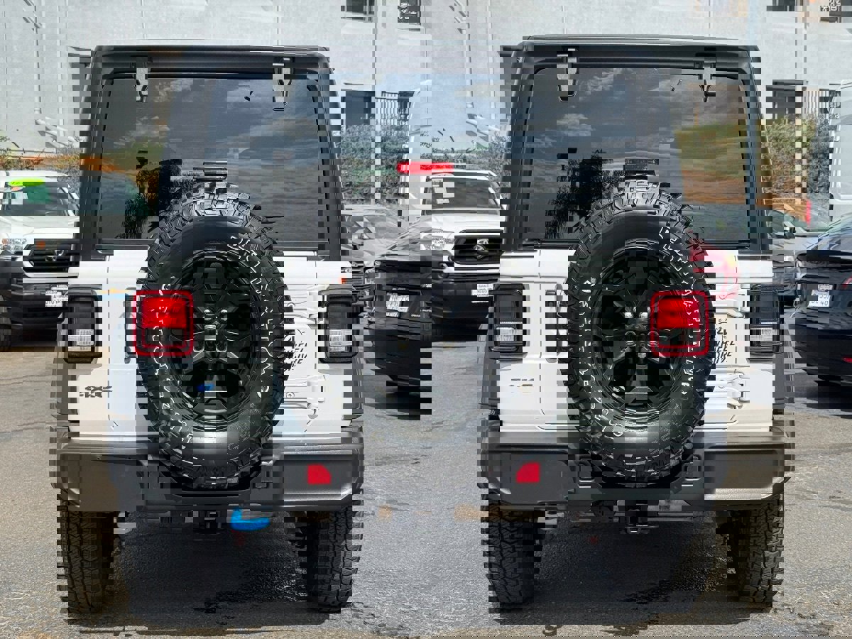 Used 2023 Jeep Wrangler Unlimited image 13