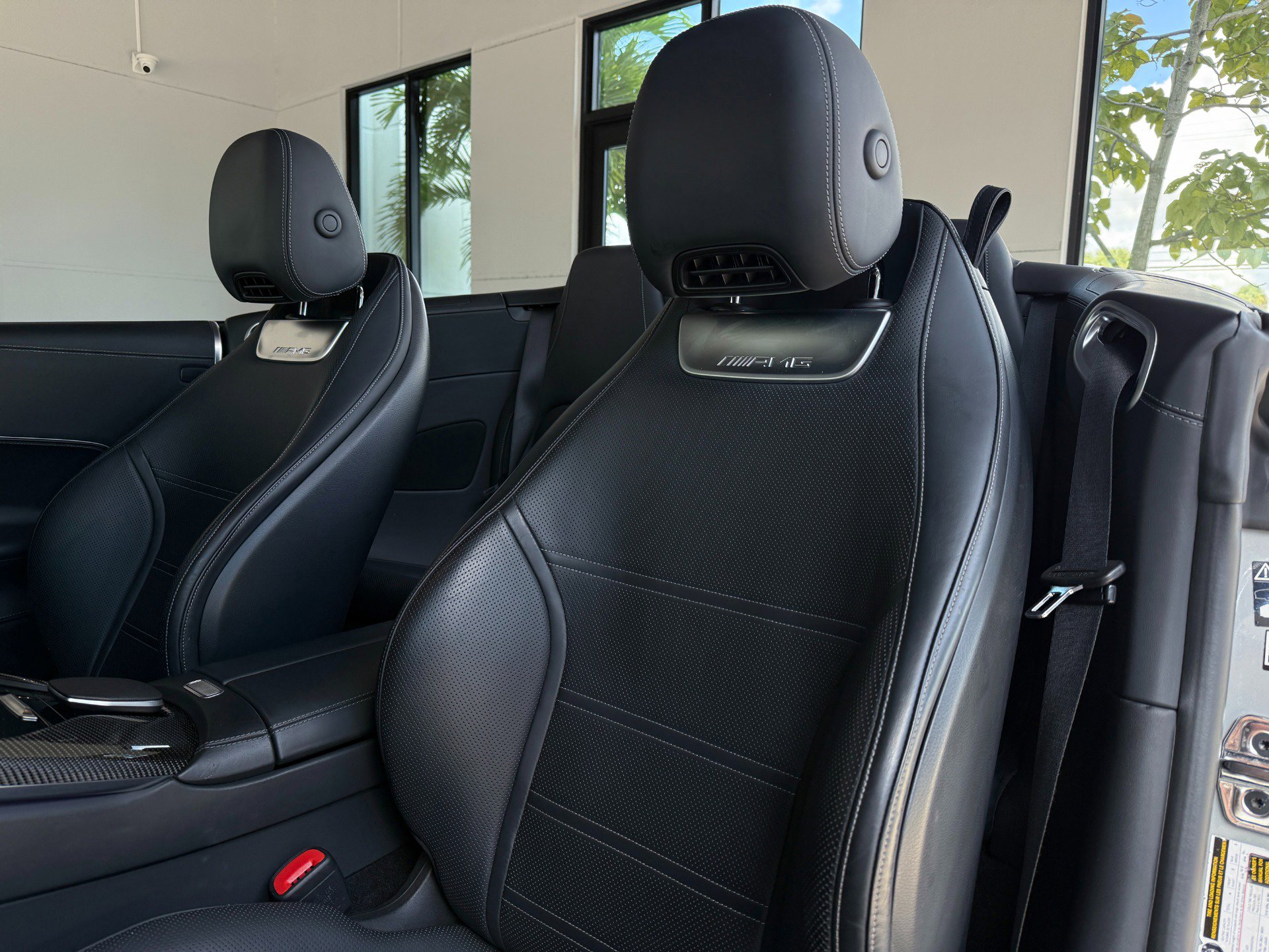 Used 2022 Mercedes-Benz SL 63 AMG 4MATIC image 37
