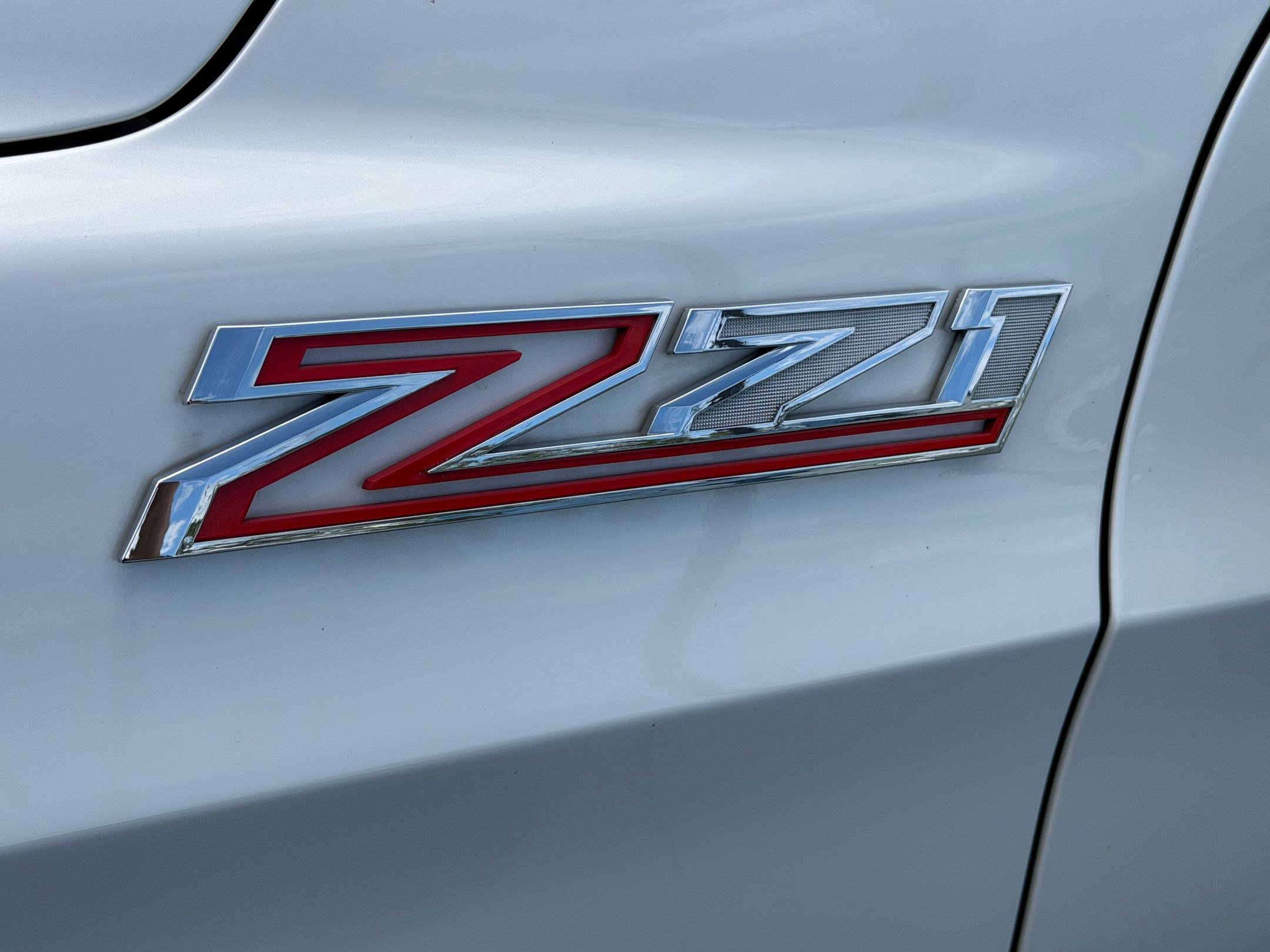 Used 2021 Chevrolet Suburban Z71 w/ Z71 Off-Road Package AWD/4WD image 11