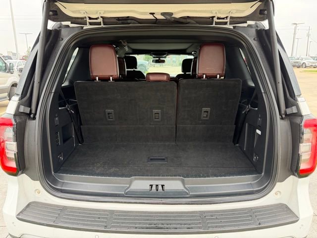 Certified 2024 Ford Expedition Limited RWD image 9