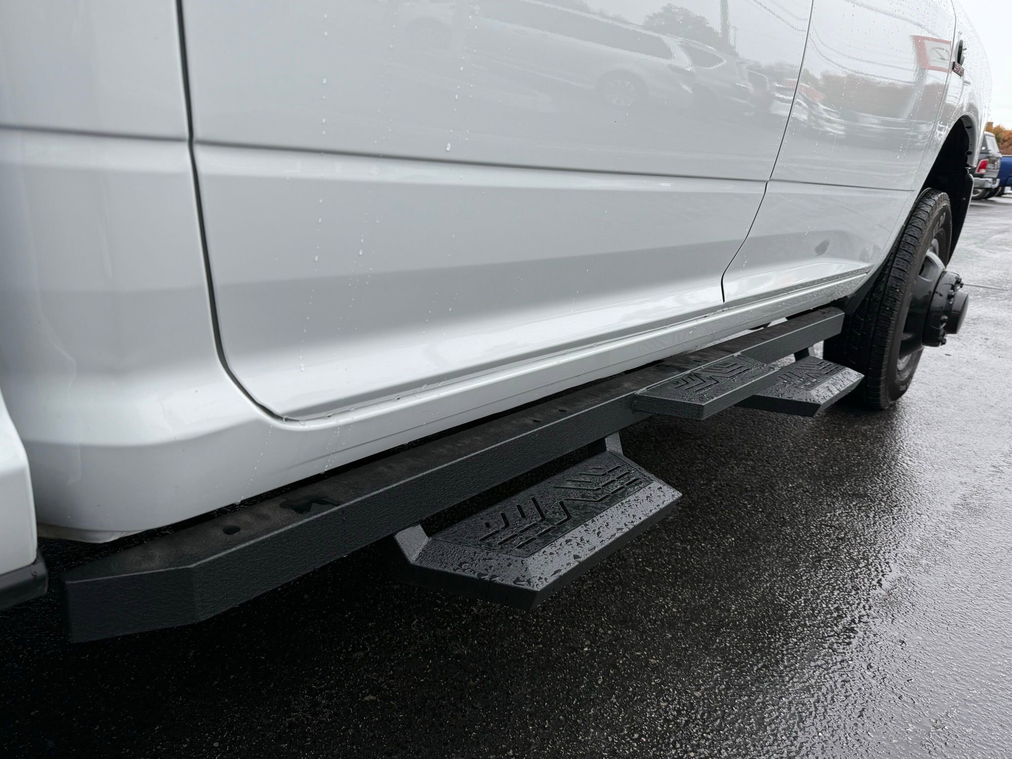 Used 2024 RAM 3500 Tradesman w/ Convenience Group image 14