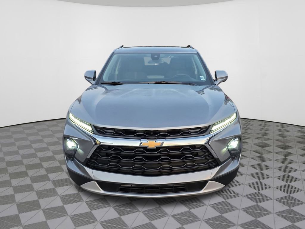 New 2026 Chevrolet Blazer LT w/ Convenience Package FWD image 3