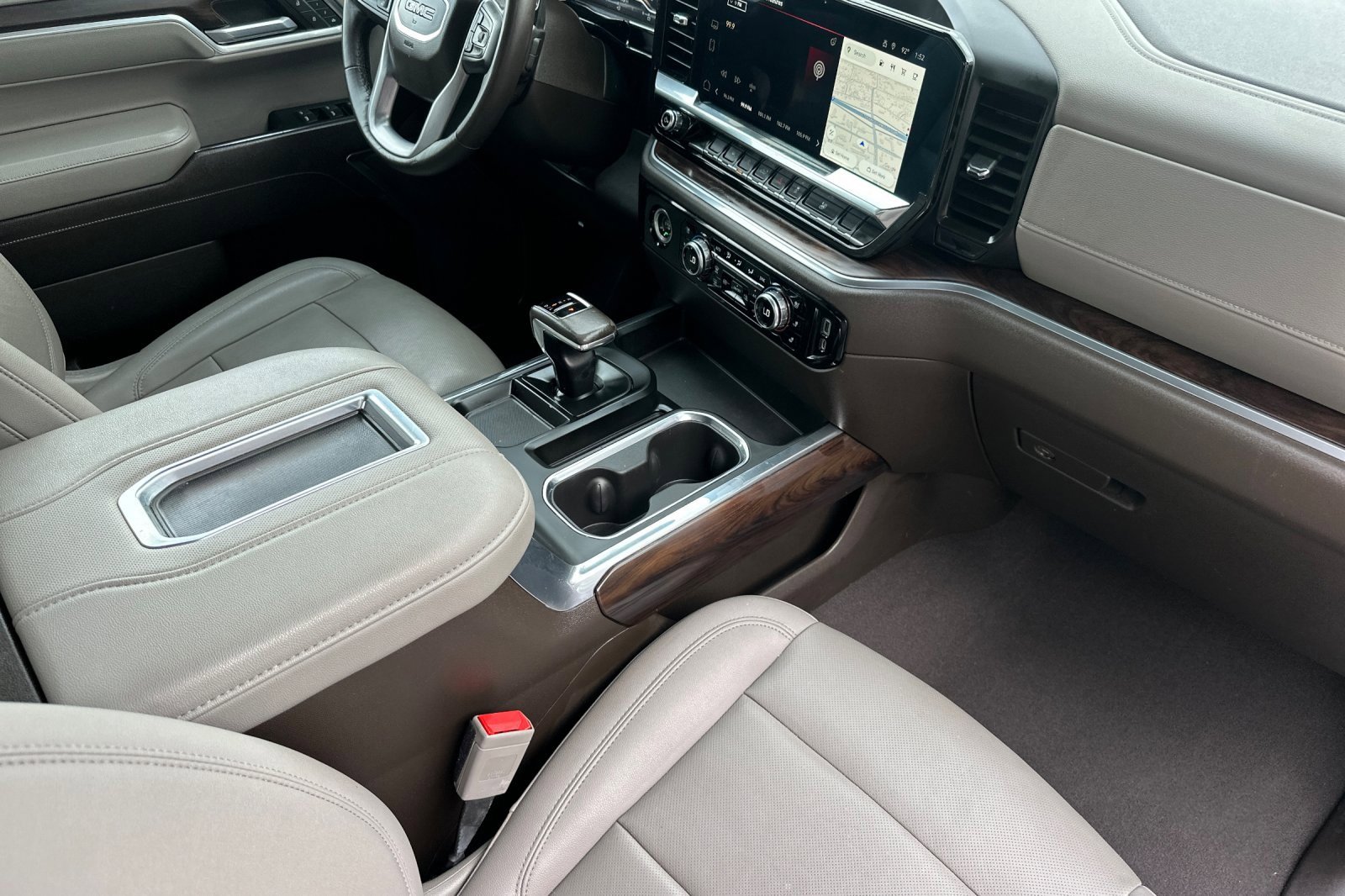 Used 2022 GMC Sierra 1500 SLT w/ SLT Convenience Package image 15