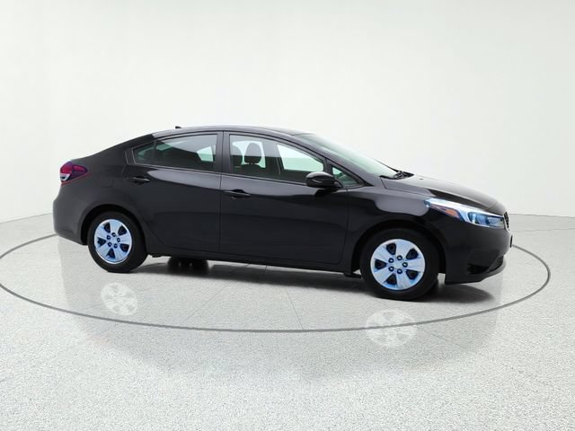 Used 2017 Kia Forte LX FWD image 8