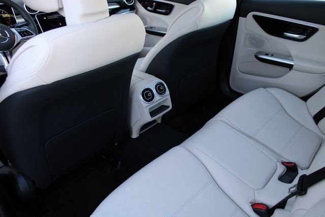 New 2025 Mercedes-Benz C 300 4MATIC Sedan image 35