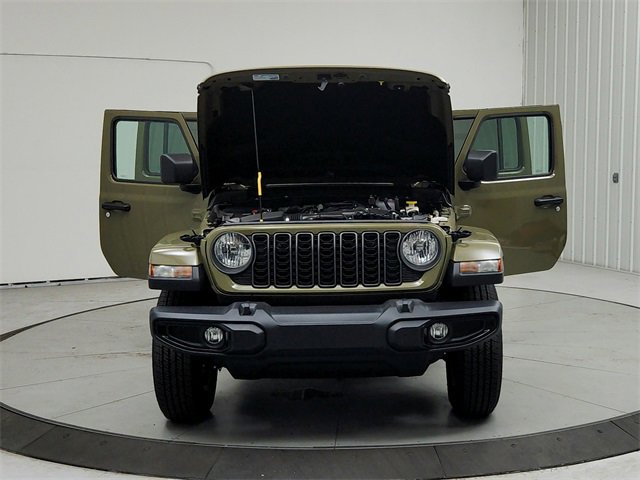 New 2025 Jeep Gladiator Sport image 10