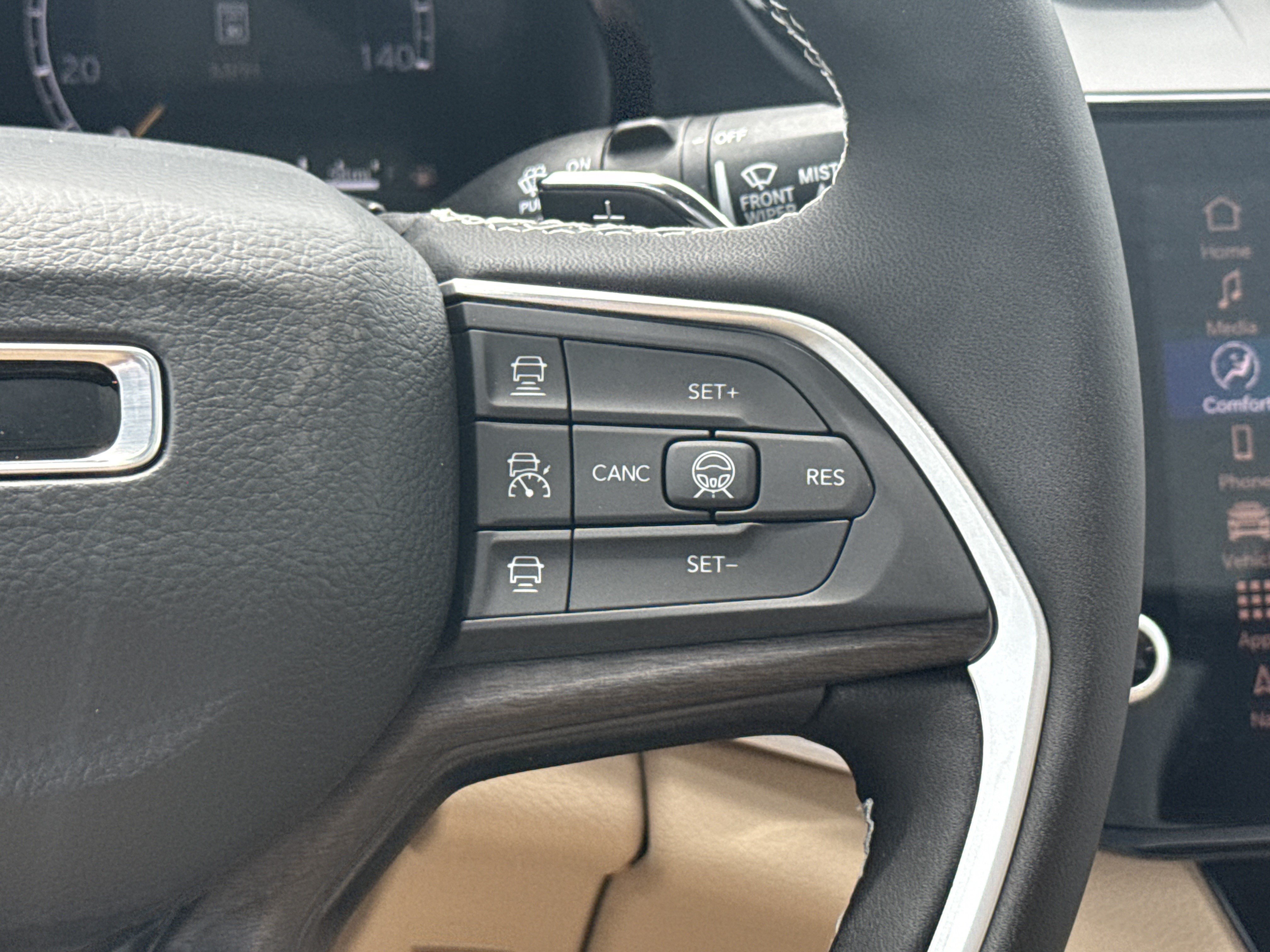 New 2026 Jeep Grand Cherokee Limited RWD image 27