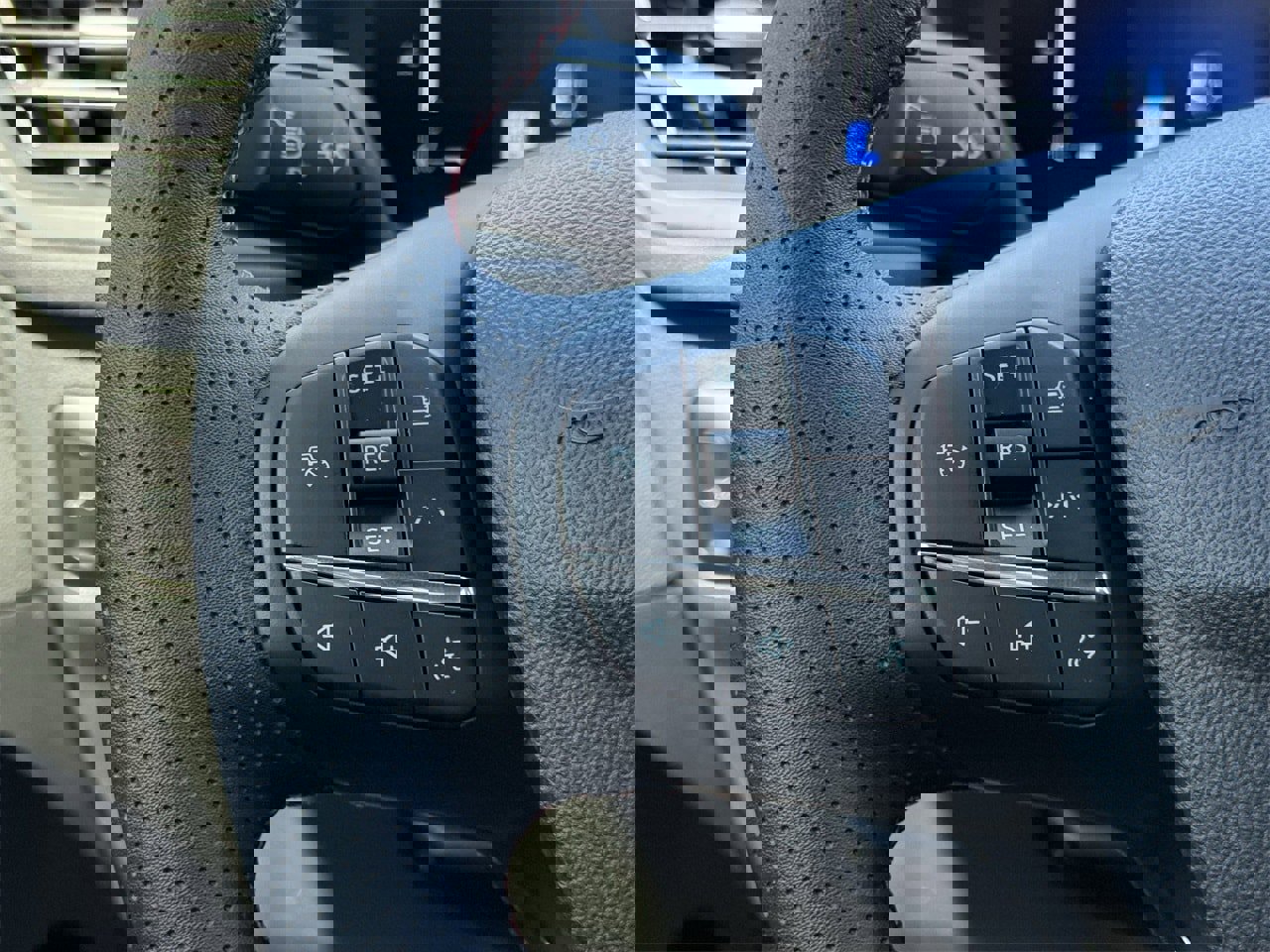 New 2026 Ford Escape ST-Line w/ Tech Pack #1 image 35