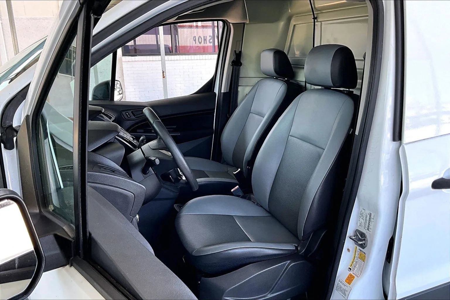 Used 2016 Ford Transit Connect XL FWD image 17