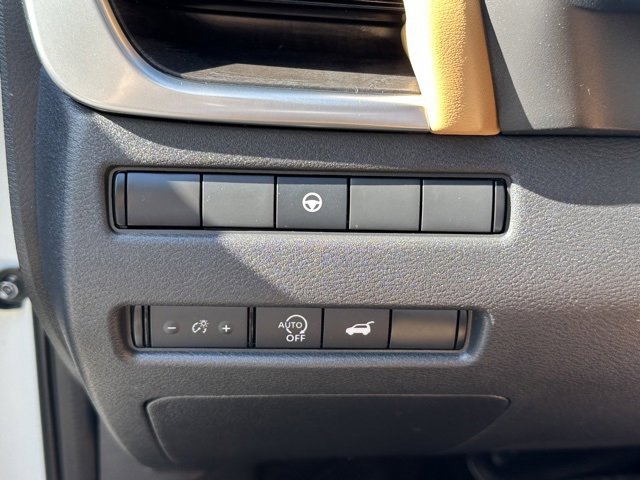 Certified 2023 Nissan Rogue Platinum image 31