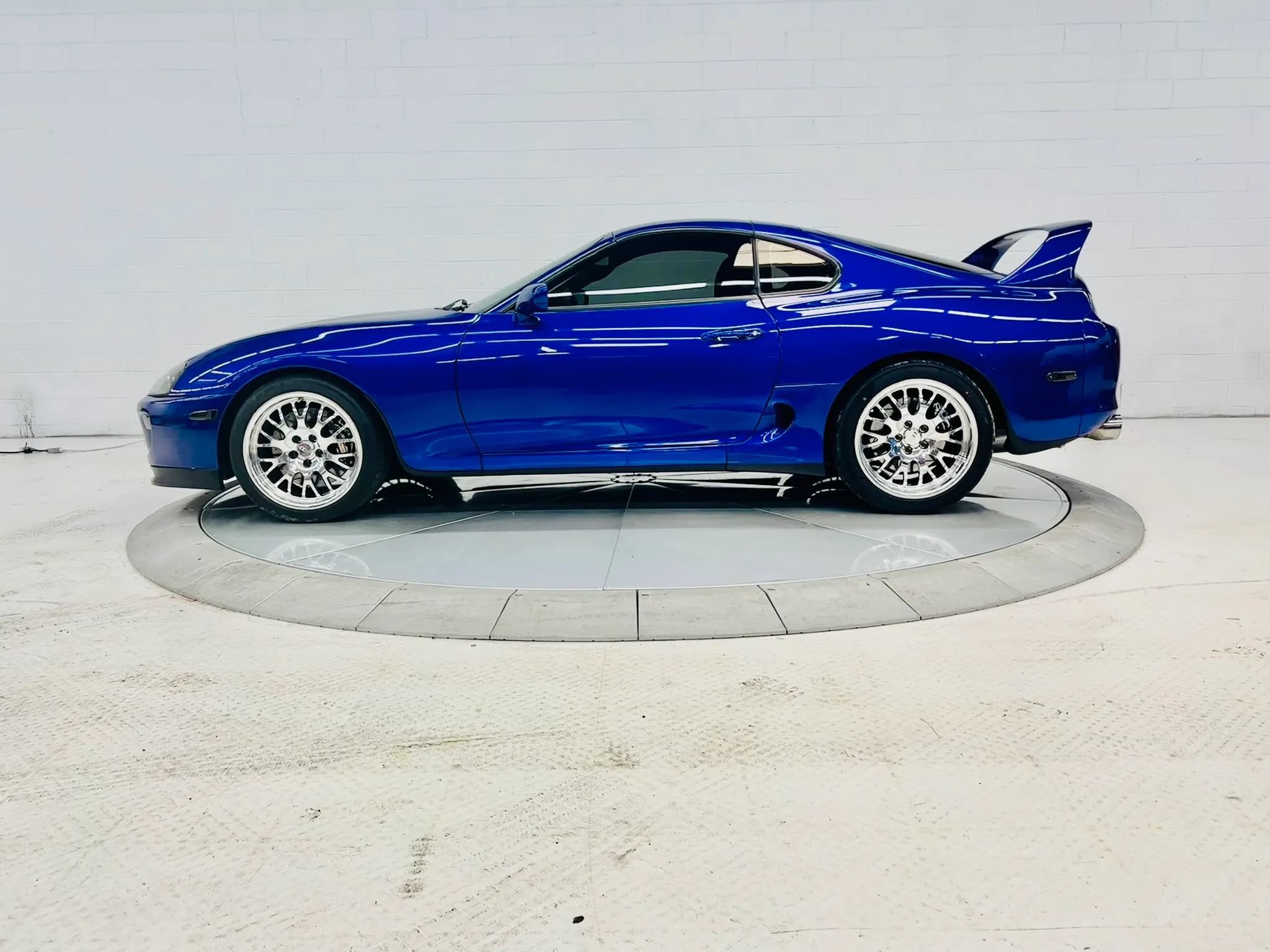 Used 1997 Toyota Supra Turbo RWD image 1