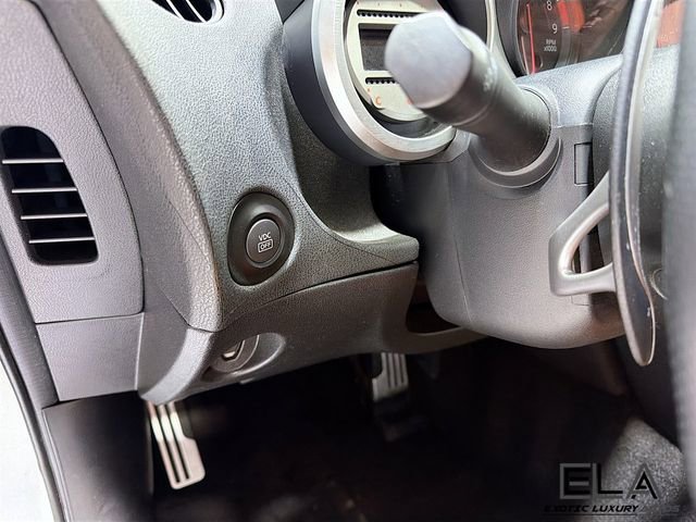 Used 2009 Nissan 370Z Touring image 11