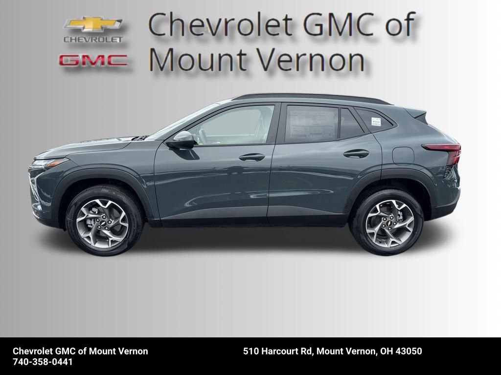 New 2025 Chevrolet Trax LT image 2