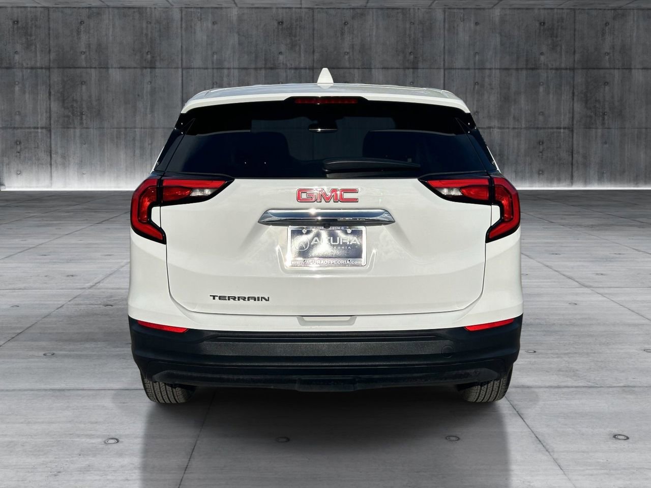 Used 2020 GMC Terrain SLE image 4