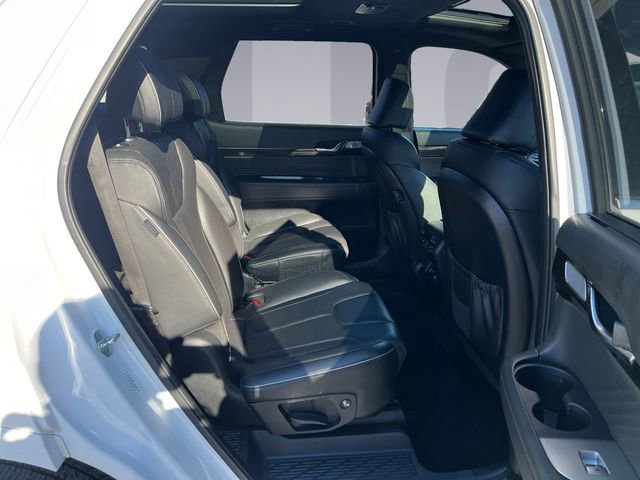 Used 2023 Hyundai Palisade Calligraphy image 18