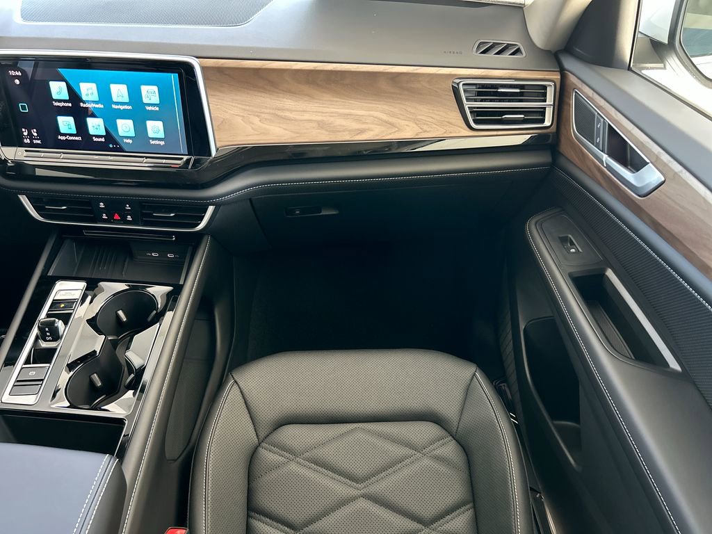 New 2026 Volkswagen Atlas SE FWD image 40
