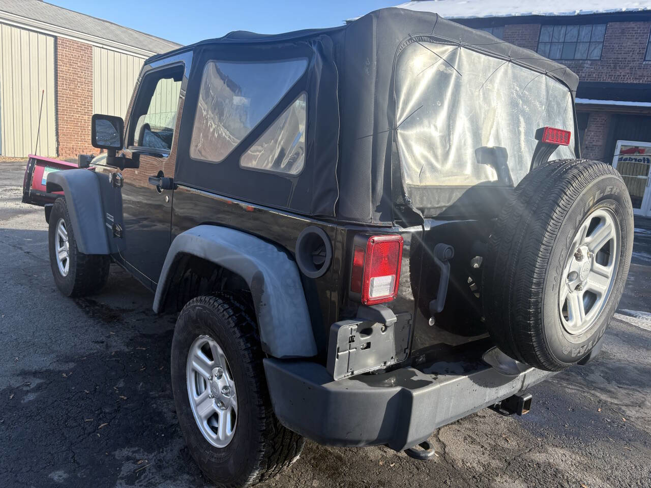 Used 2012 Jeep Wrangler Sport w/ Connectivity Group AWD/4WD image 4